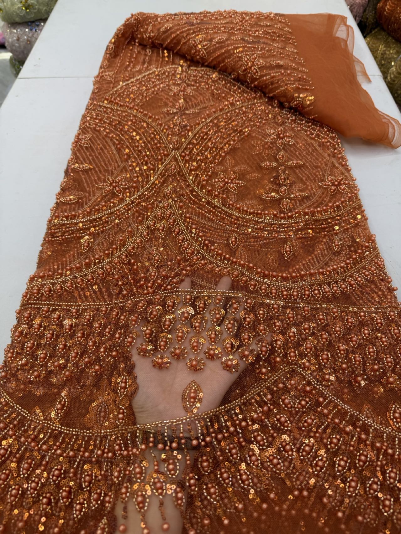 Tela de Encaje Africana de Luj - Sewing Net reseña y precio
